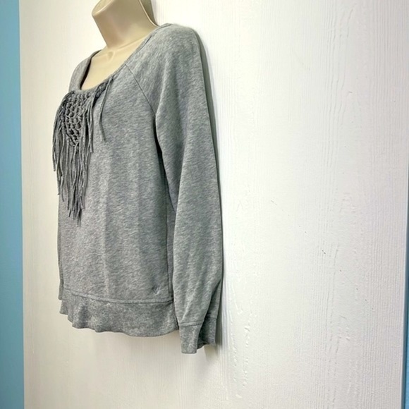 American Eagle - Grey Macrame Fringe Design Long Sleeve Sweatshirt Size Small - Picture 6 of 14